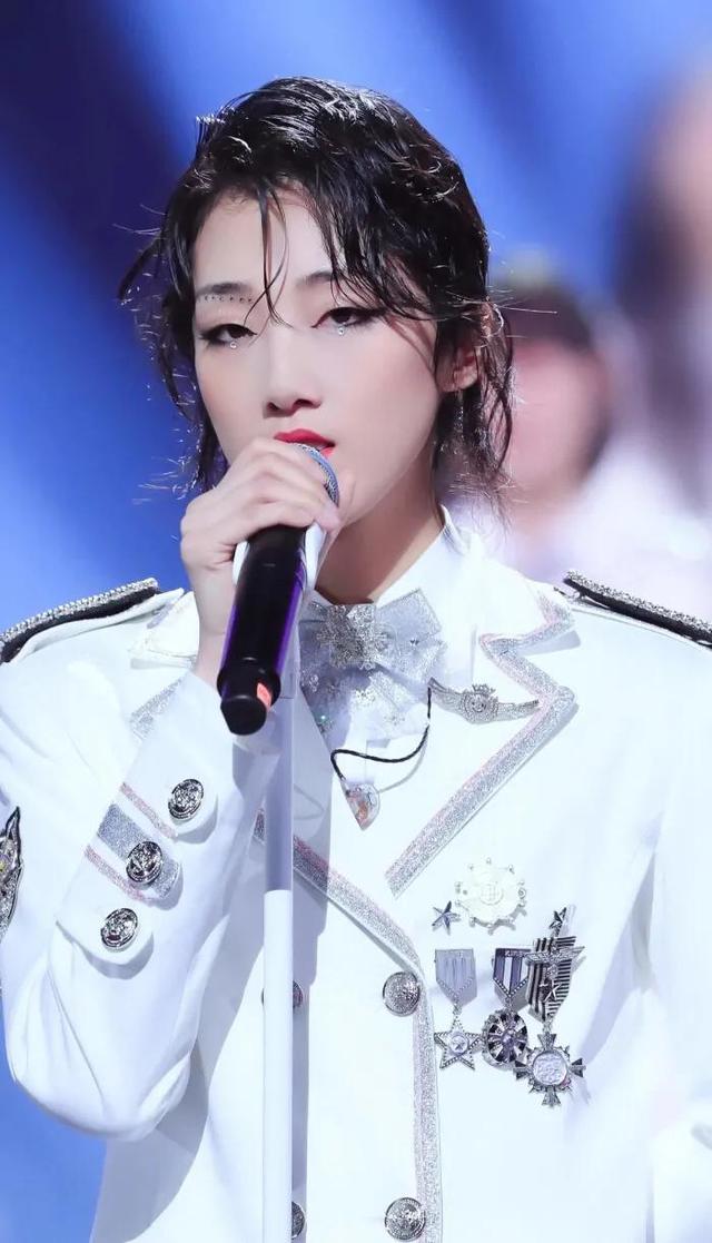 仙女头像：（一）绝对是火箭少女11人的最美最飒的头像
