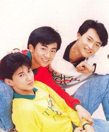 背景强大的于佳卉, 2段婚姻失败,至亲去世,43岁烧炭自杀离世