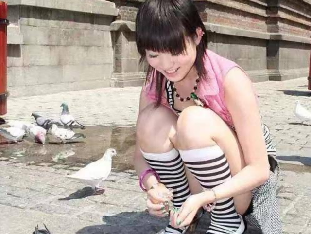 “网红模特”张筱雨，出道一年拍21套人体写真，今38岁仍孤身一人