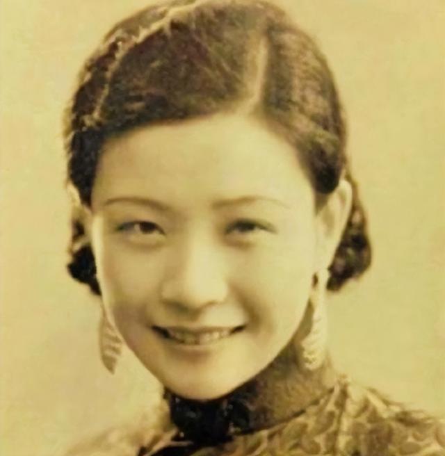 1975年,一个女乞丐死在街头,一路人凑近一看惊呼道:怎么是她?