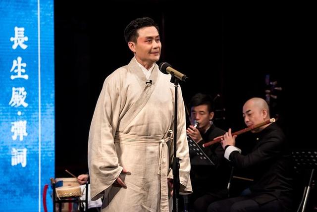 著名演员邢岷山:曾打抱不平被毁容,带着平凡妻子拍戏