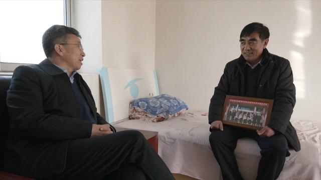 赵彦民走访慰问省级劳模、困难群众