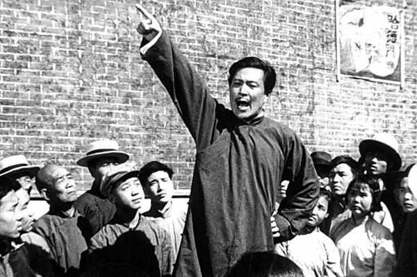 电影背后的故事:珠江电影制片厂的经典电影《大浪淘沙》