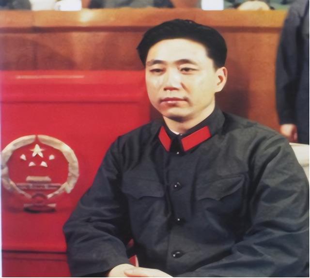 王洪文女儿：白酒起家成上海女富豪，多次拒绝绿卡，只因是中国人