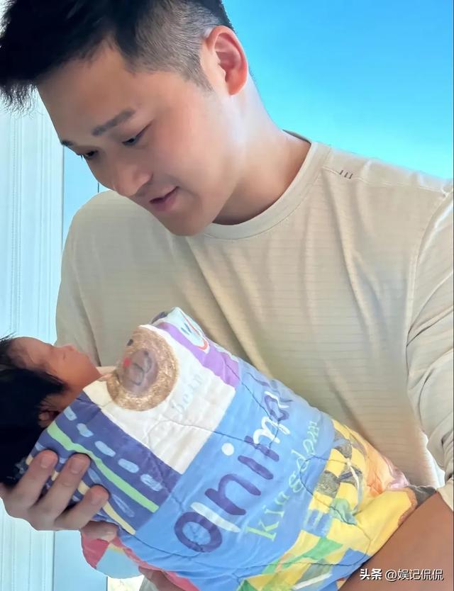 34岁张大奕官宣生子！住20w产房，产后气色超好，香港身份引热议