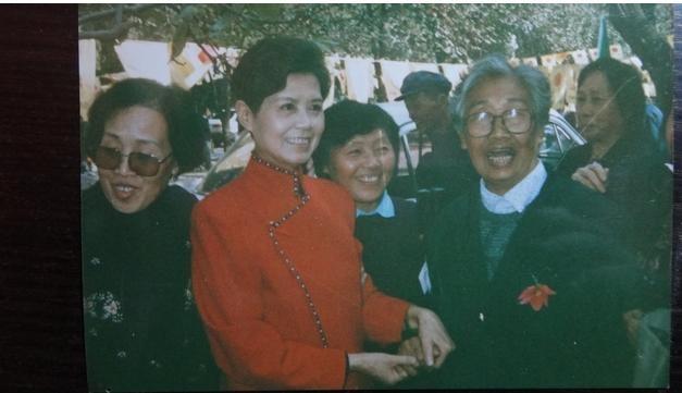 赵忠祥的贵人沈力:央视第一位主持人,儿子是央视临时工成其遗憾