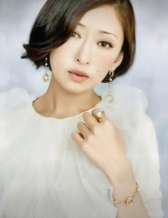 日本十位70后美熟女明星,有没有喜欢的她?