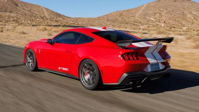 最大马力突破800匹大关,全新谢尔比GT350现身,可赛道可上路