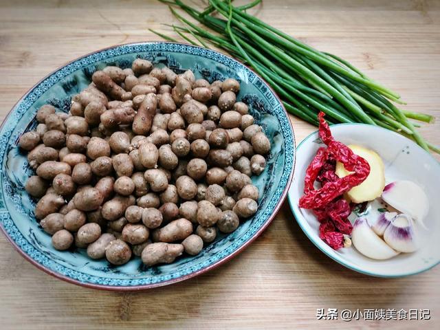 4月，这菜要多吃，10块钱3斤，营养好吃不发胖，简单一炒比肉香！