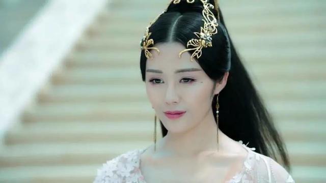 《太古神王》：剧情和特效太渣，白瞎了那么多配角演员