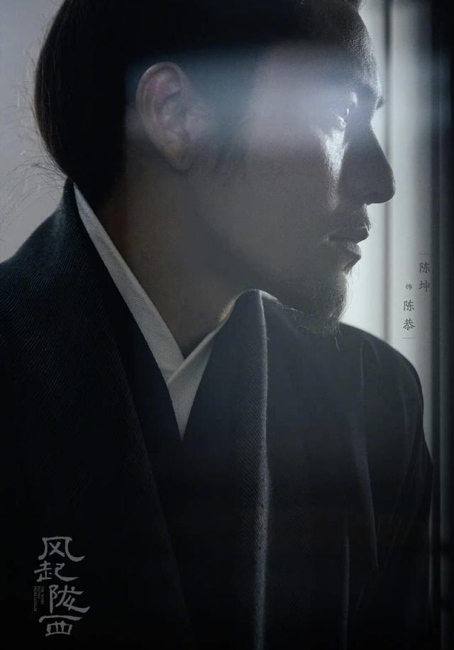 陈坤晒与儿子合照，19岁陈尊佑长相俊秀神似爸爸，生母至今仍是谜