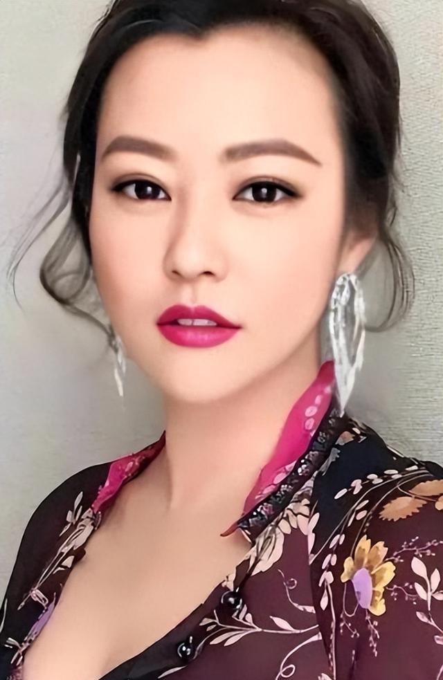 禁片女王”郝蕾：25岁一脱成名”，曾因大尺度作品遭争议