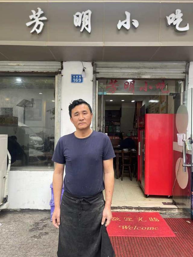 小时小店｜去年开分店亏了20万，杭州这个苍蝇小馆踩过的坑，希望其他小店不要犯