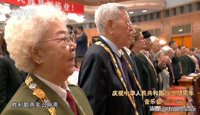 央视国庆音乐会，没明星捧场显单调，主持人任鲁豫顾珂嘉无足轻重