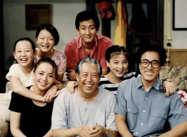 文兴宇:一生嗜烟如命,7字遗言感动世人,遗孀至今无法释怀