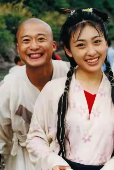 揭秘!娱乐圈女星雅琪与张铁林的隐秘情史,她如何重获新生?