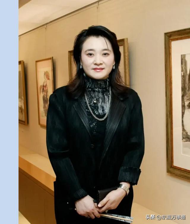 做客央视频《文化十分》,王小燕携国画《牡丹》给全国人民拜年