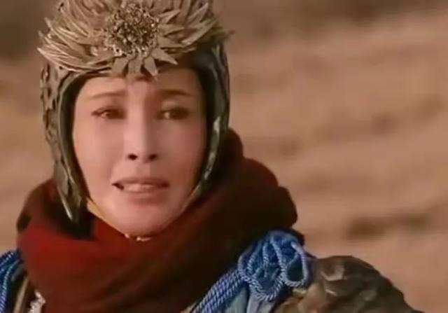 杨家12寡妇各个下场凄凉,穆桂英被万箭穿心,只有一人平安回归