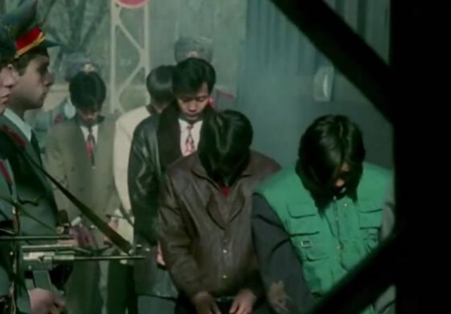 1993年中俄列车劫案:一车乘客被匪徒多次洗劫,女客多遭折磨