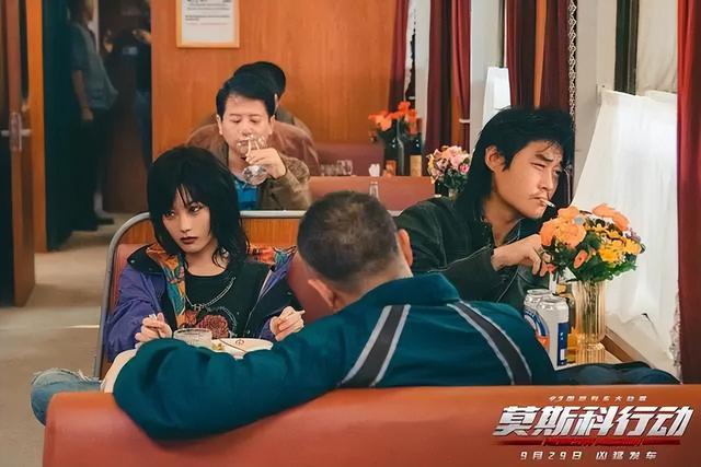 列车「强暴戏」不算啥!《莫斯科行动》这2段,拍出难以启齿的性