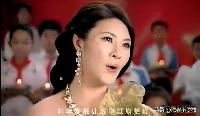 从歌唱家到囚犯！“落马老虎”的情妇罗菲，如何一步步自毁的？