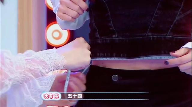 Angelababy真实腰围曝光!好看的腰一定要细得这么夸张吗?