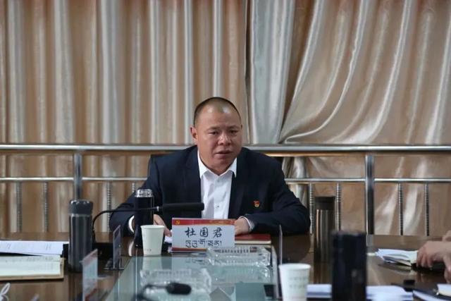 区委书记张正被免职后，县委书记杜国君火速履新：对临阵脱逃者，从严从重处理