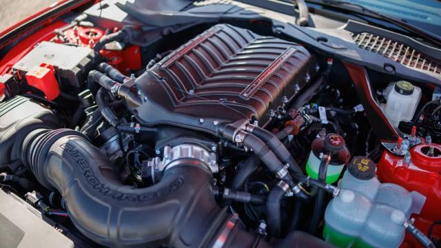 最大马力突破800匹大关,全新谢尔比GT350现身,可赛道可上路