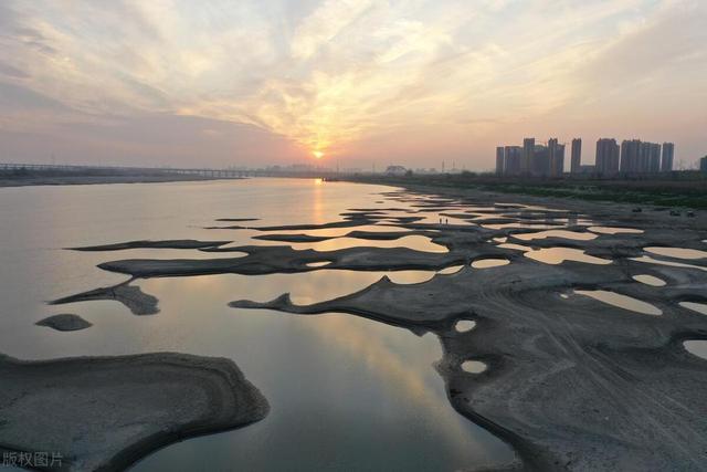 地表水之江河——河流的丰盈与干涸的变化，及其指标河川系数