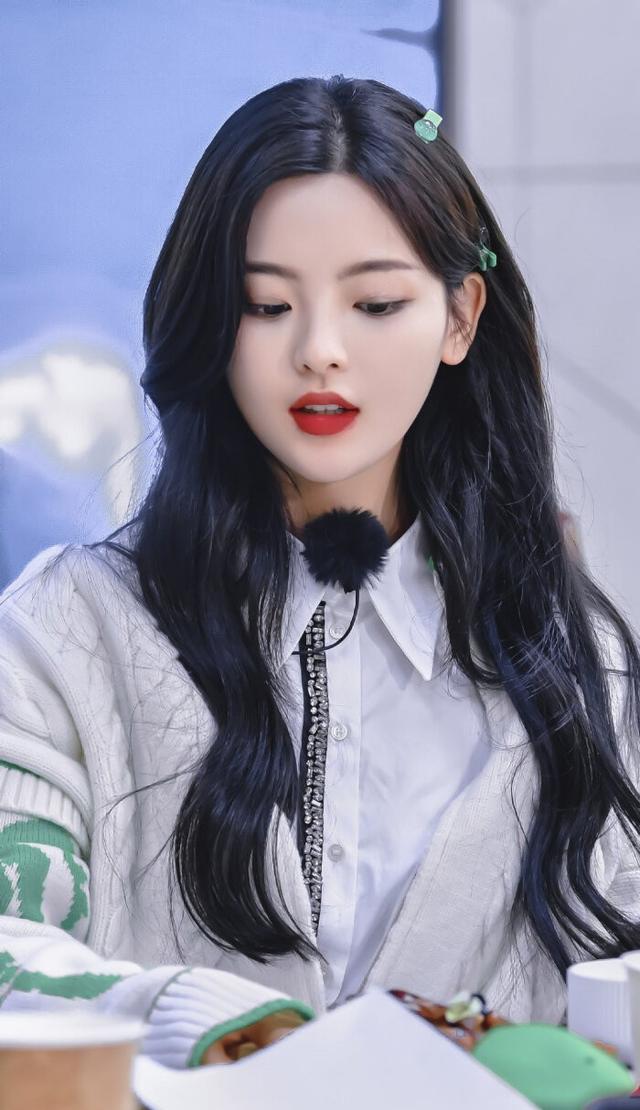 仙女头像：（一）绝对是火箭少女11人的最美最飒的头像