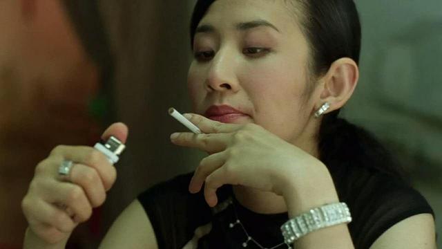 经典香港大尺度“三级片”《花街柳巷》,内容引起深思。值得一看