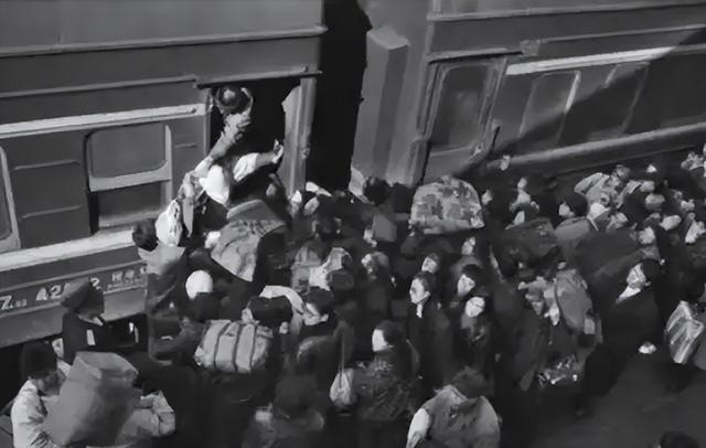 1993年中俄列车劫案:一车乘客被匪徒多次洗劫,女客多遭折磨
