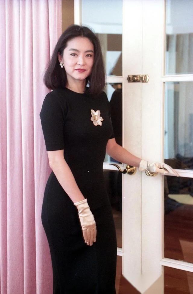 90年代，颜值最高的10大女明星排名，张曼玉仅第5，第1名无争议