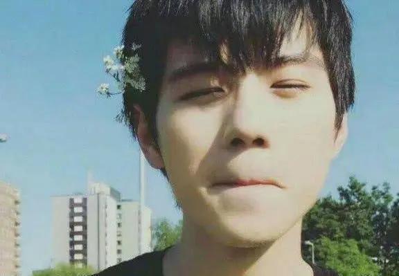 4位最成功的变形记主角：有人当武警，有人成顶流，个个今非昔比