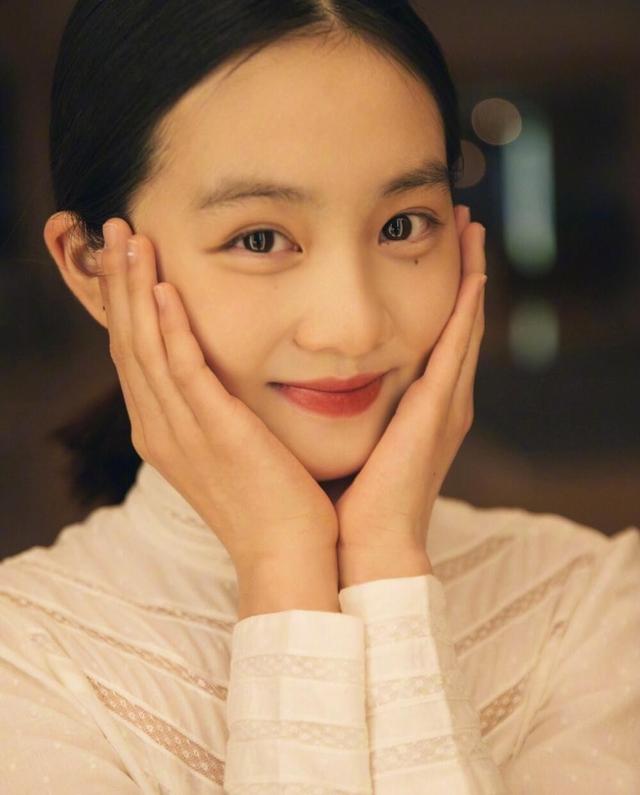 这一次，18岁“熟女”黄多多，撕开黄磊的好爸爸面具，谢娜笑了