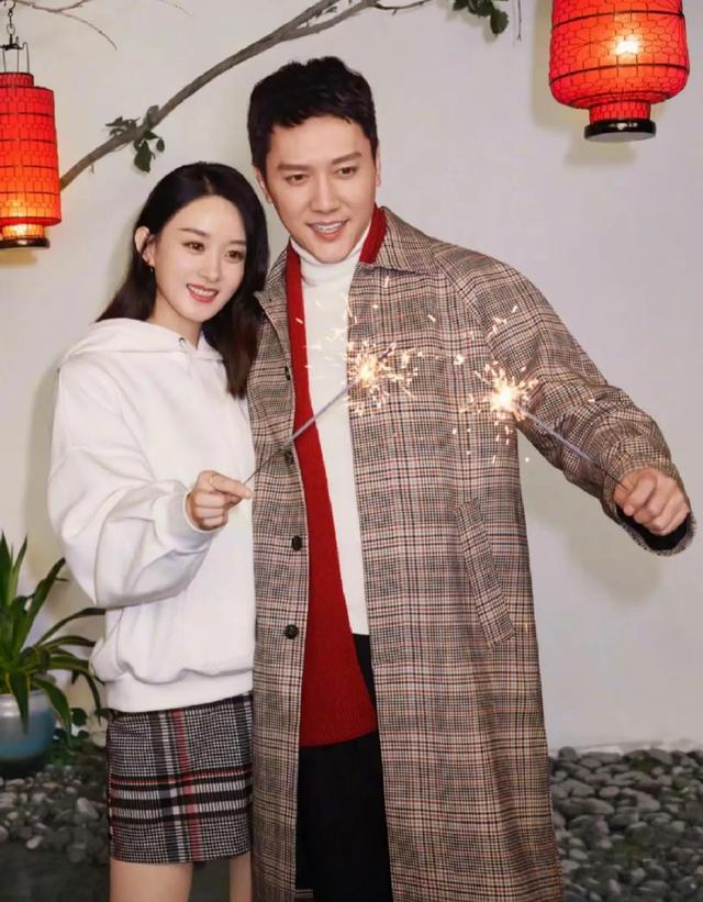 张碧晨6岁的女儿身高惊人 与赵丽颖儿子青梅竹马 华晨宇独自酗酒