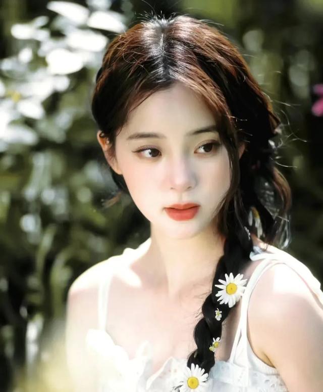 欧阳娜娜的美照写真，真是太性感了