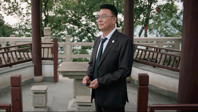 《城中之城》:剧情夸张,赵辉权力太大,总行纪委的办案水平堪忧