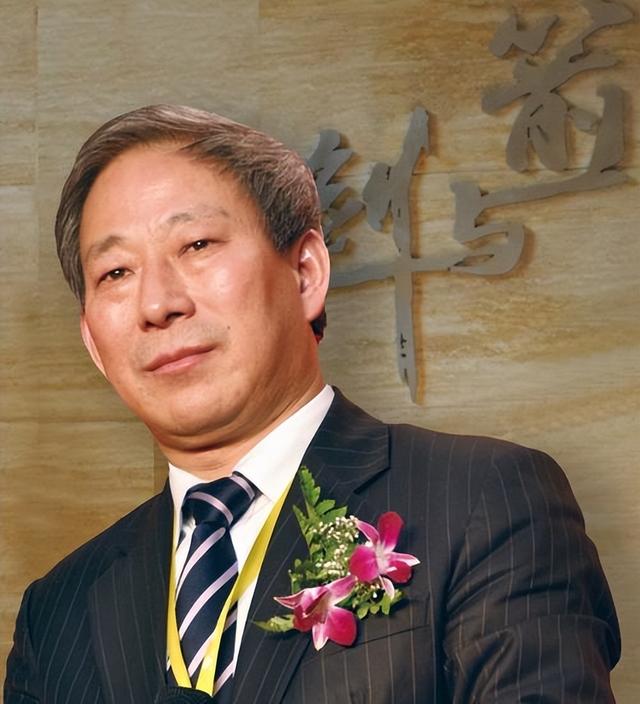 太平洋建设集团有限公司创始人,严介和简历