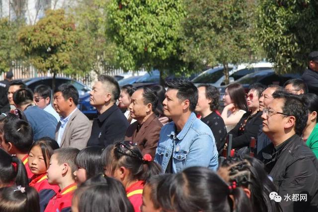 今天，这名丹江口籍的演员被授予了这样的称号······