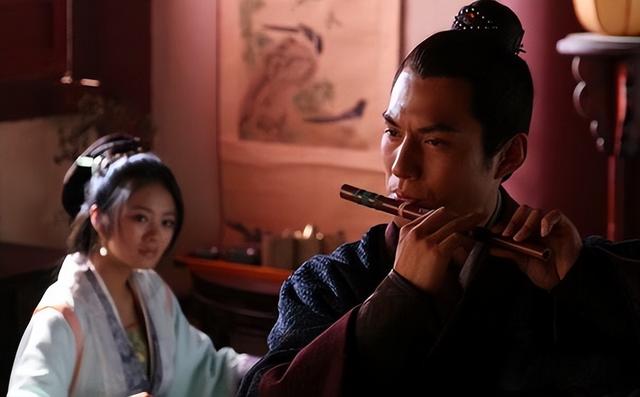 李师师为何对燕青情有独钟?具体原因有3个,第三条成熟女性都懂