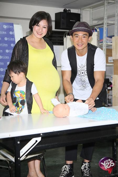 刘畊宏老婆王婉霏晒孕照，网友吓了一跳：又怀孕了？