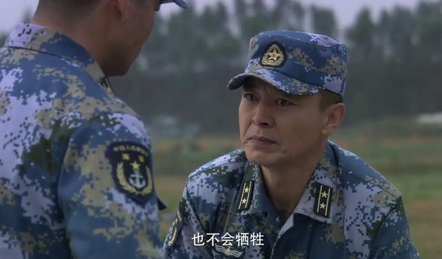 重温《火蓝刀锋》：原来龙百川如此偏爱蒋小鱼，都是为了弥补自己