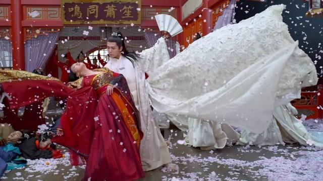 《太古神王》：剧情和特效太渣，白瞎了那么多配角演员