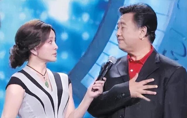 65岁的刘晓庆居然还能怀孕,曾经4次婚姻2次出轨,老公是怎么想的