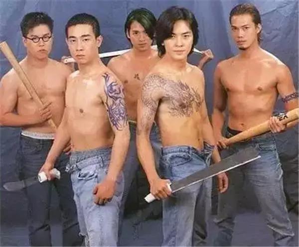 古惑仔最厉害的反派是谁？你们选乌鸦还是靓坤？