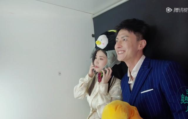 《半熟恋人》:离异带娃的罗拉被3人追求,白富美周楠败得彻底