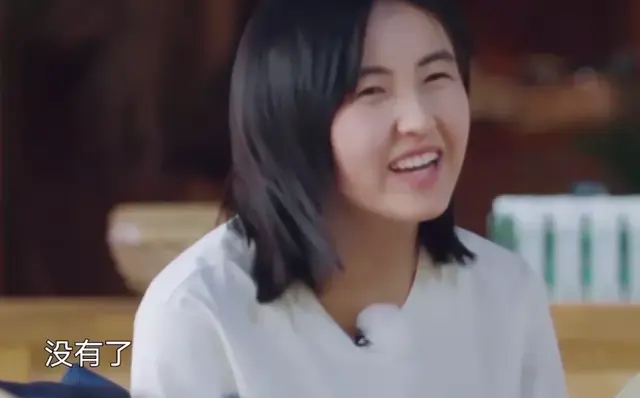 范丞丞私下生活曝光,吃喝玩乐打游戏,粉丝怒其不争劝其考大学