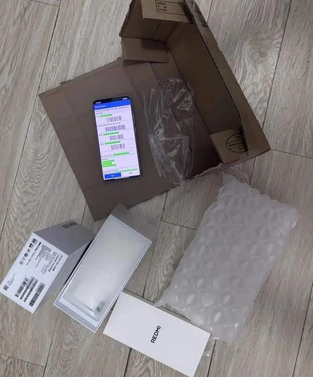上海开始补贴,超火爆!大批市民却吐槽:操作太离谱,我和快递小哥蹲路边,搞了一小时……