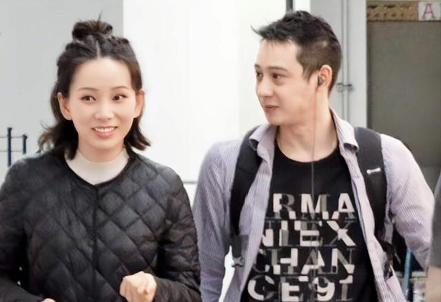 恭喜!香港知名女星被曝结婚,一脱成名后为男友主动收起性感